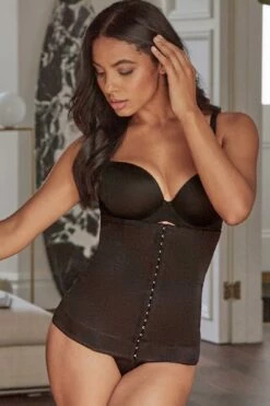 Hourglass Firm Control Waist Cincher - Black -POUR MOI Sales 237826 20230412163900