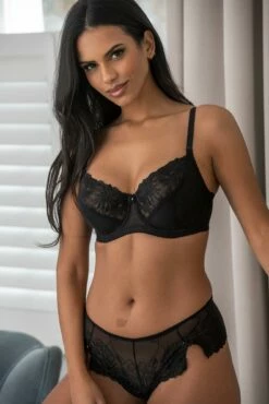 St Tropez Shorty - Black